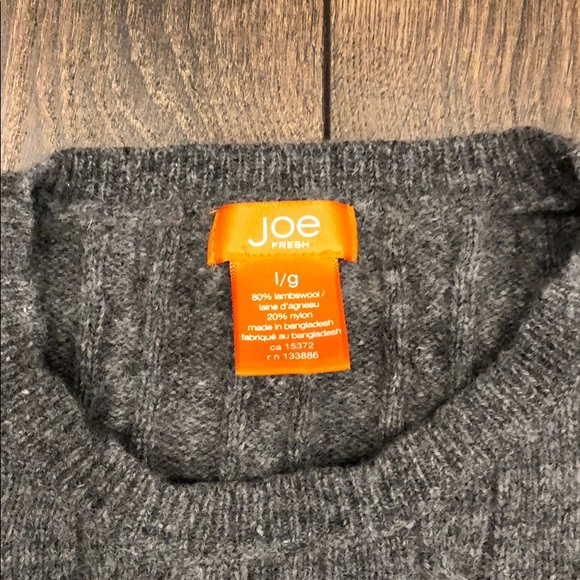 Joe Fresh Gray Sweater Size L - Picture 2 of 4